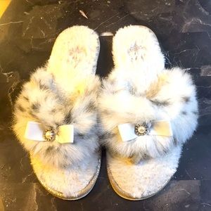 Pretty You Slippers Size S Beautiful Slipper